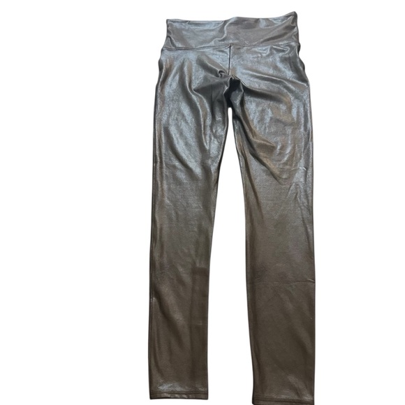 SPANX Women's Faux leather leggings - Picture 2 of 6